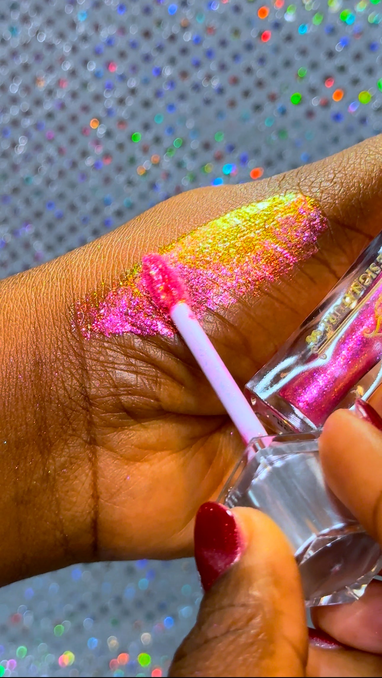 Glowy Beam Multi chrome lipgloss