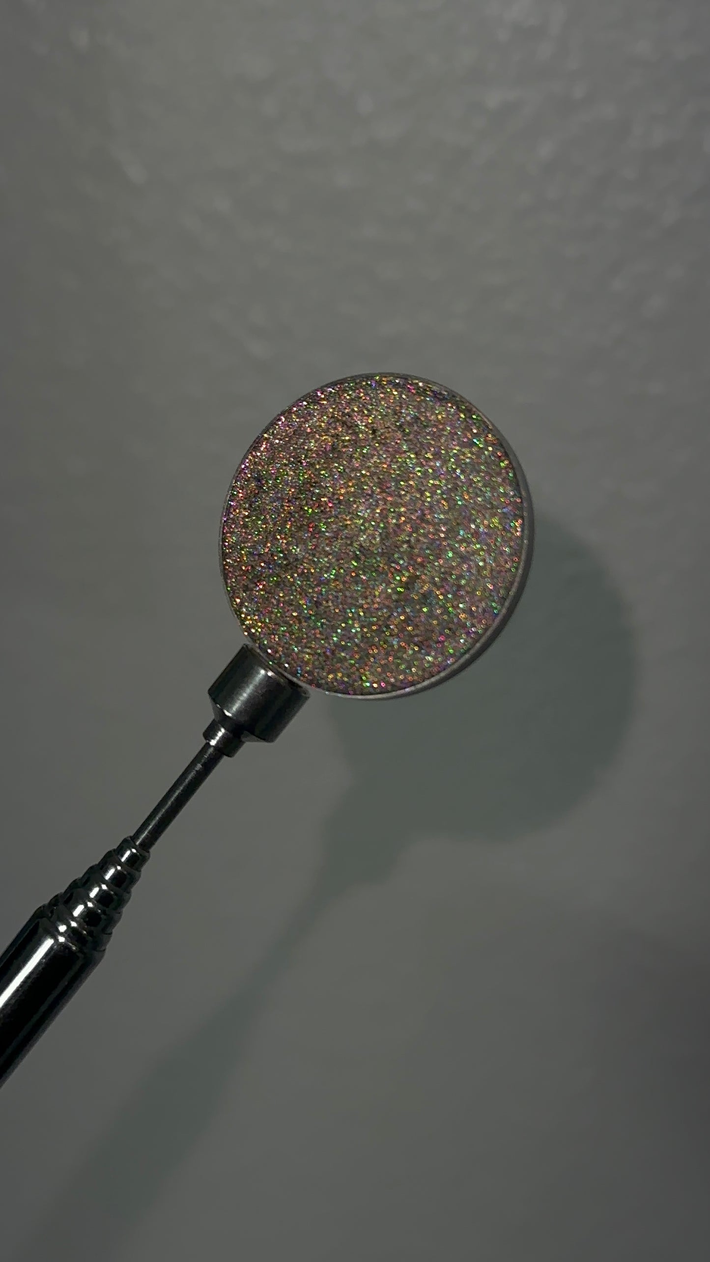 “Creamy Sparkles” Soft HOLOGRAPHIC EYESHADOW