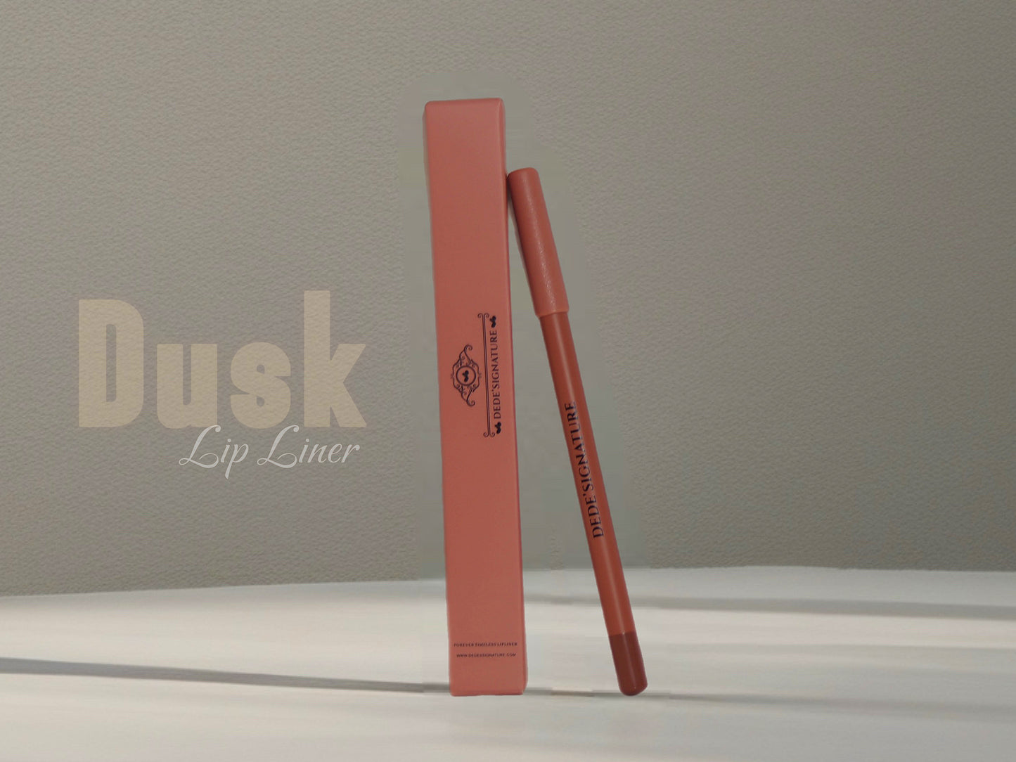 DUSK LIP LINER