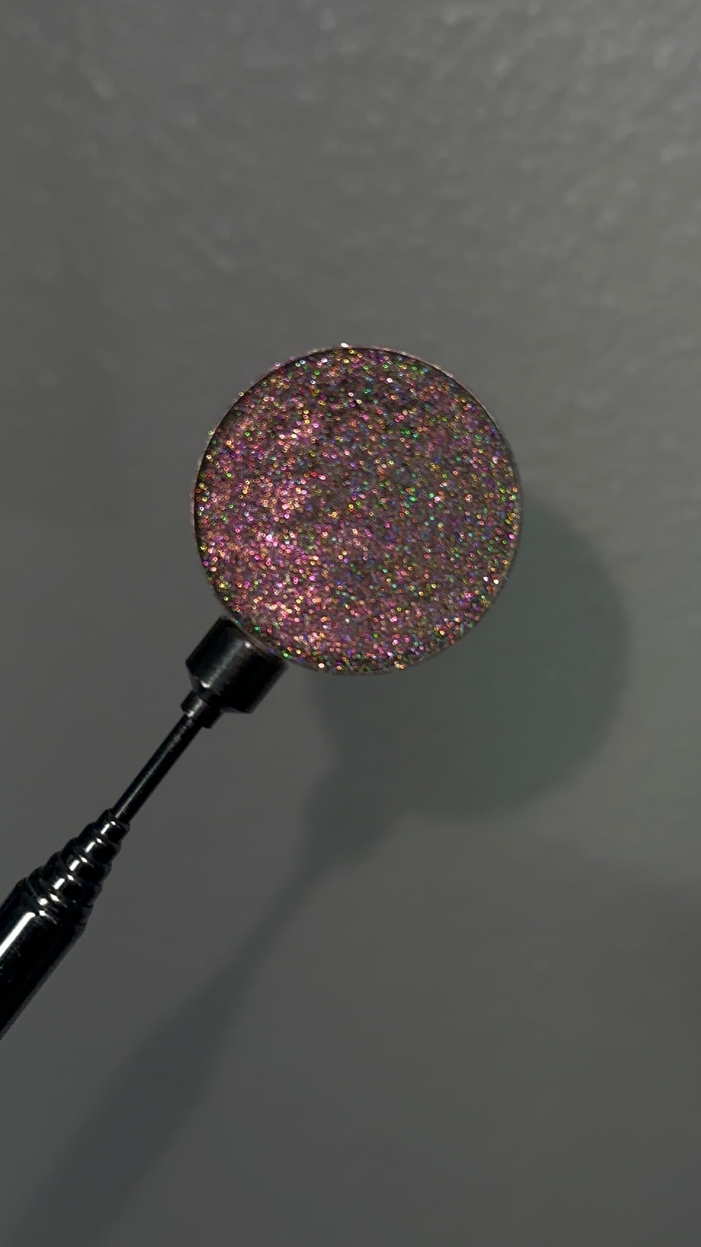 “Creamy Sparkles” Soft HOLOGRAPHIC EYESHADOW