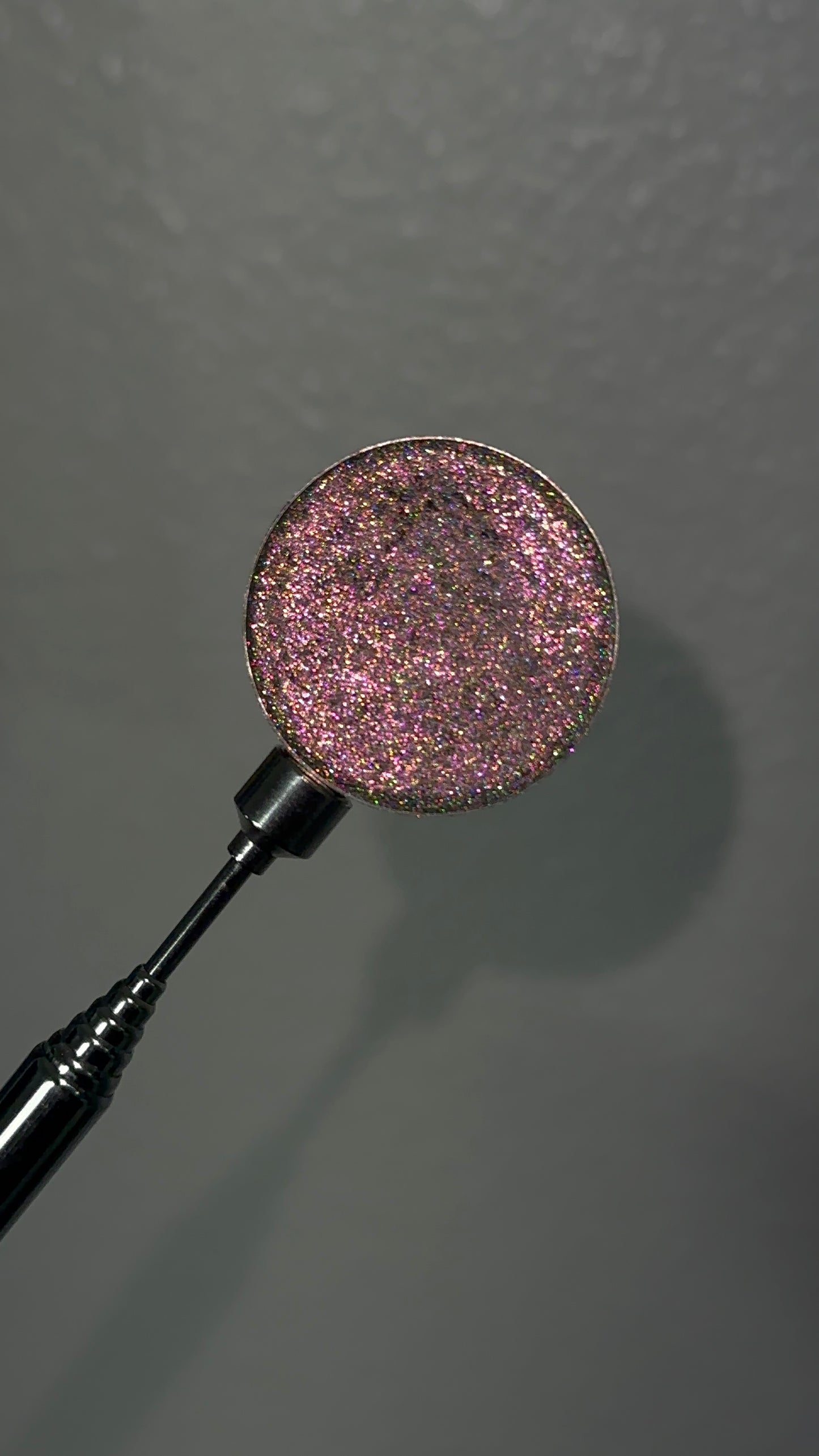“Creamy Sparkles” Soft HOLOGRAPHIC EYESHADOW