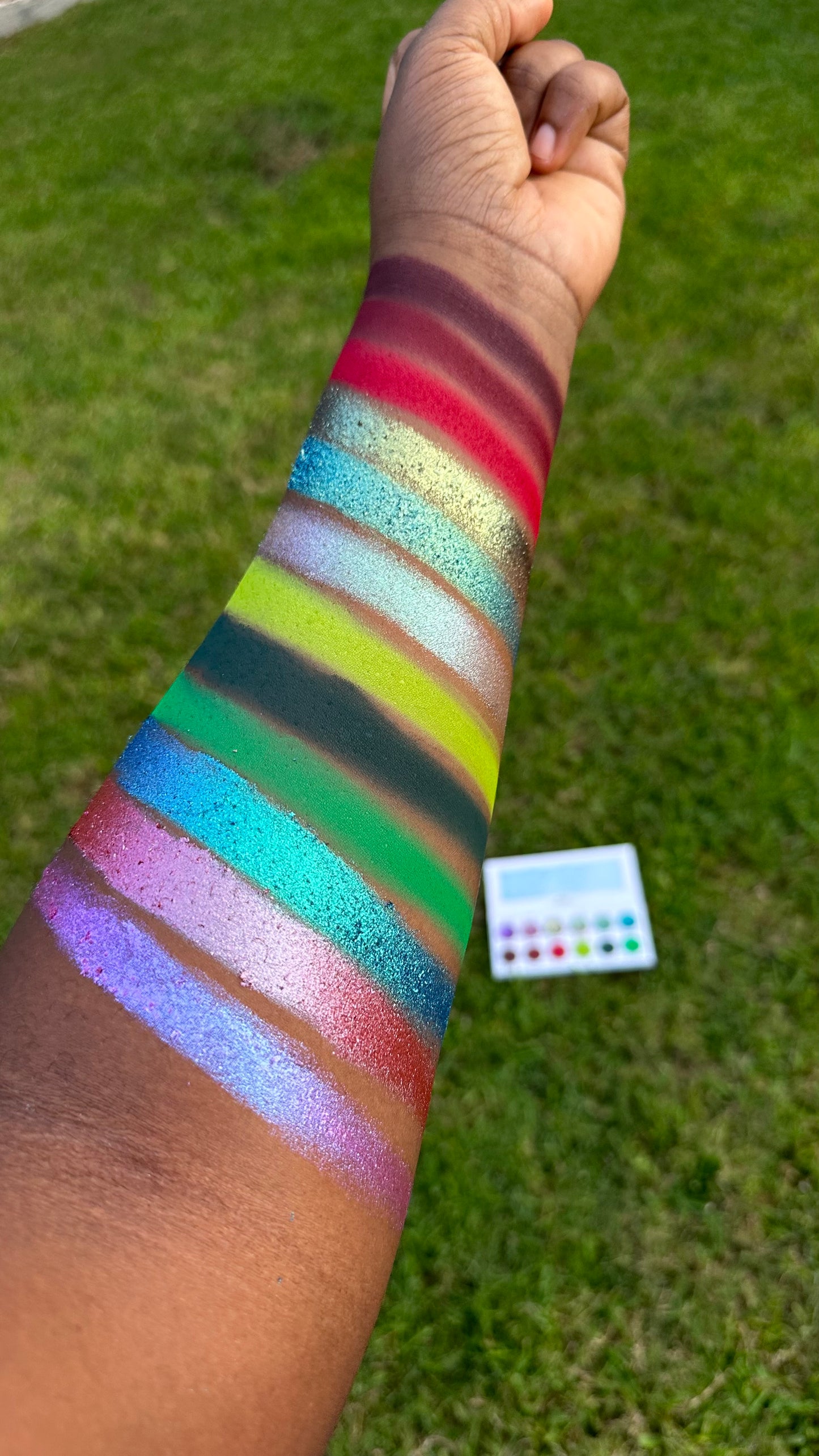 Jingle Bell Ruby Eyeshadow Palette