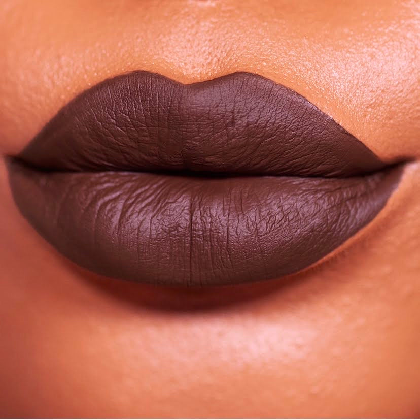 “BLACK MAGIC” STAY IN PLACE MATTE LIPSTICK