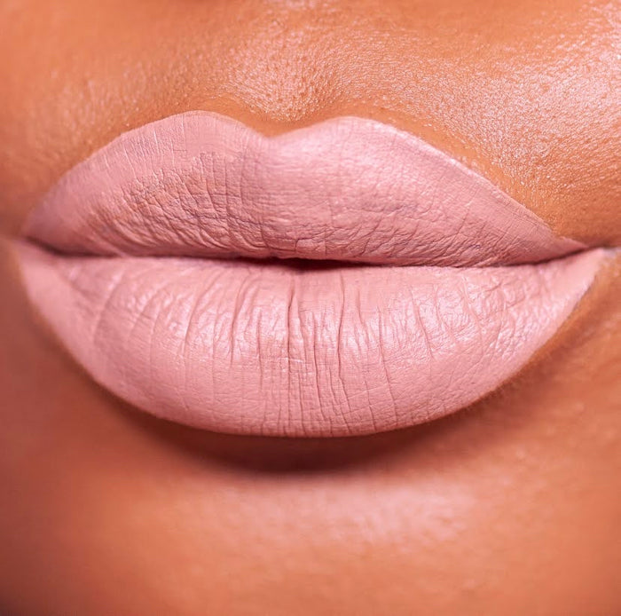 LOVELY STAY IN PLACE MATTE LIQUID LIPSTICK