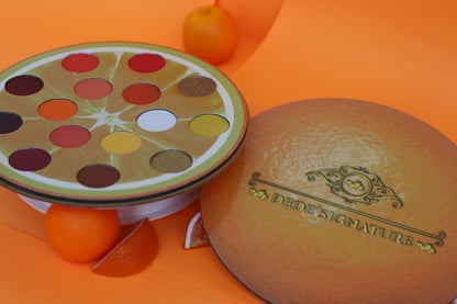 ORANGE SHAPED EYESHADOW PALETTE