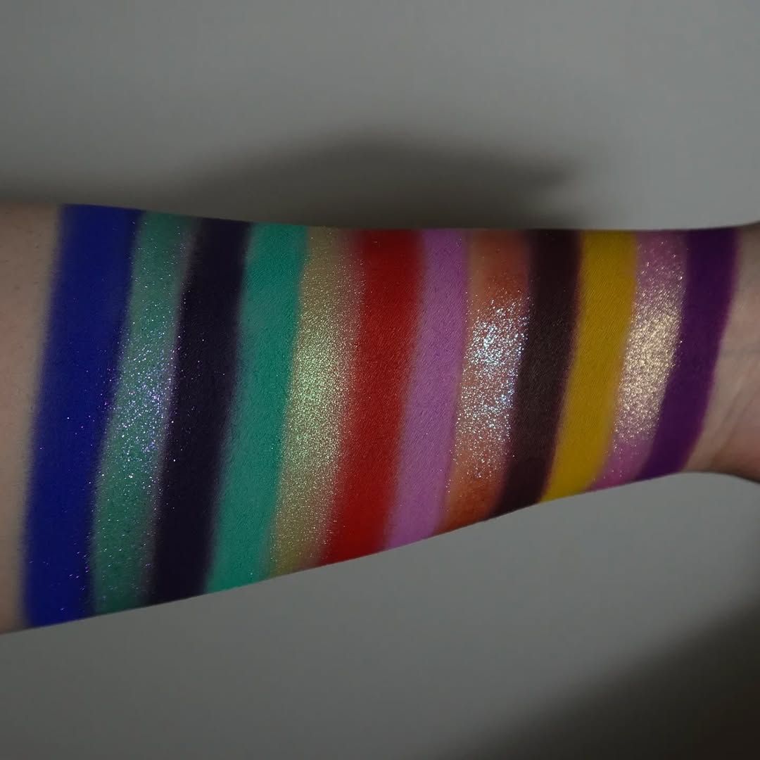 BLOOMING BASKET EYESHADOW PALETTE [NON MAGNETIC]