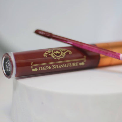 BOLD SIGHT STAY IN PLACE MATTE LIQUID LIPSTICK