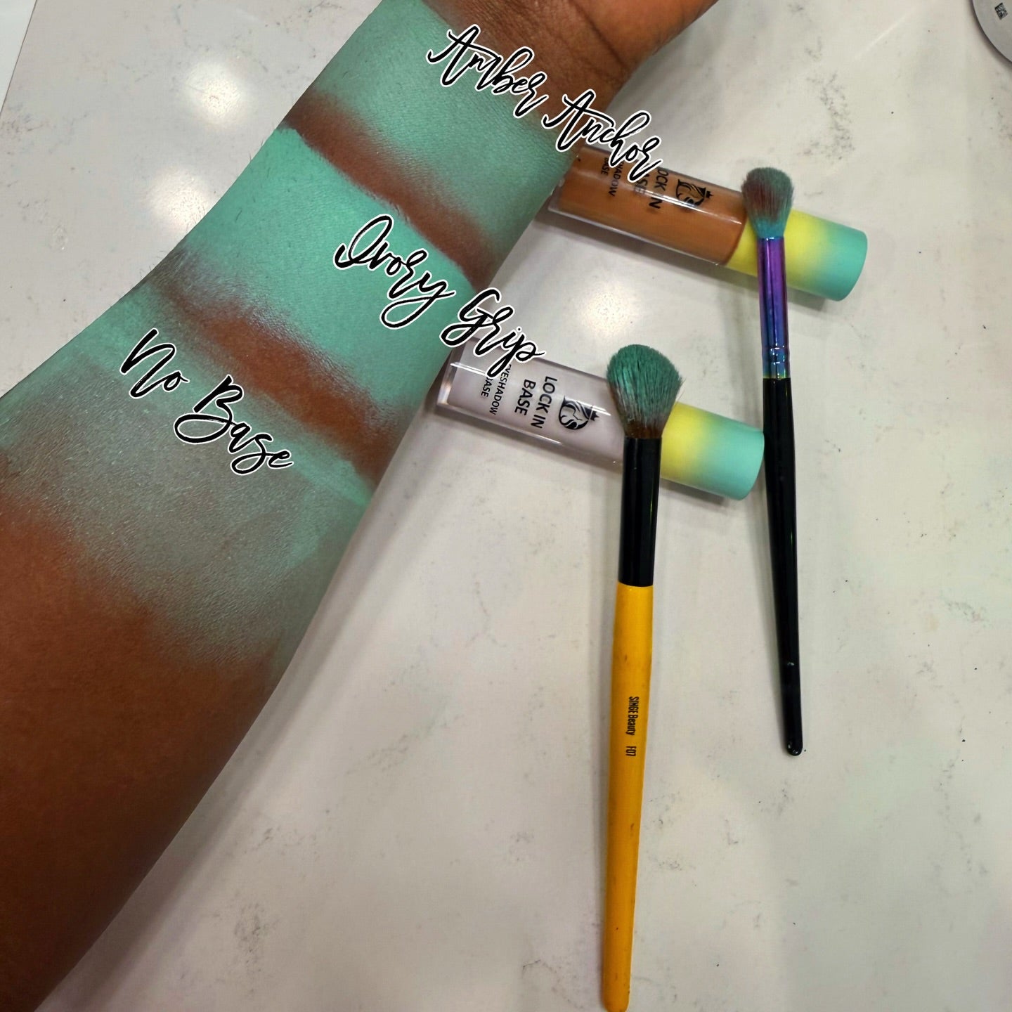 LOCK IN EYESHADOW BASES