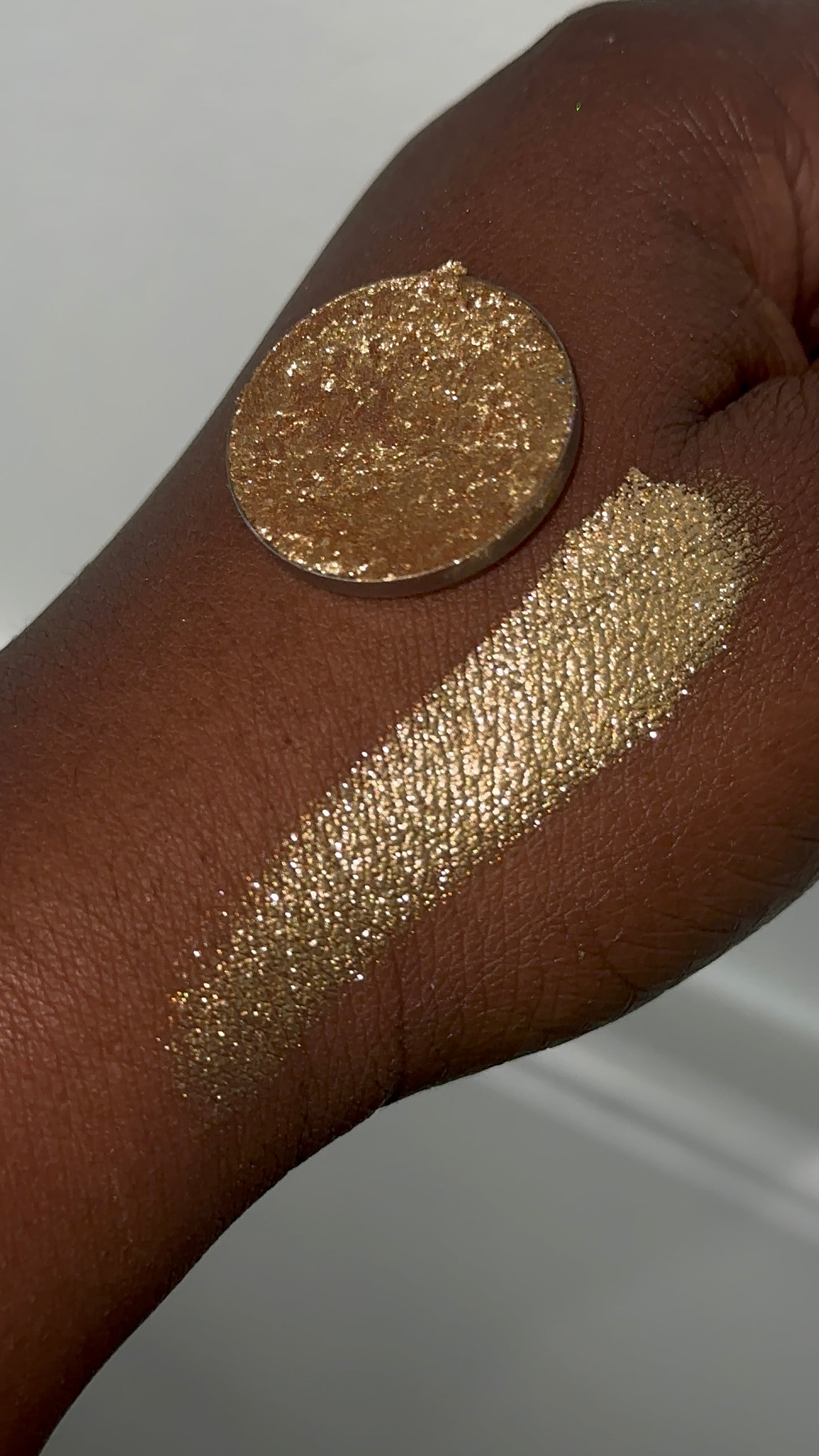 “Crème Brule” METALLIC FOIL EYESHADOW [MAGNETIC PAN]