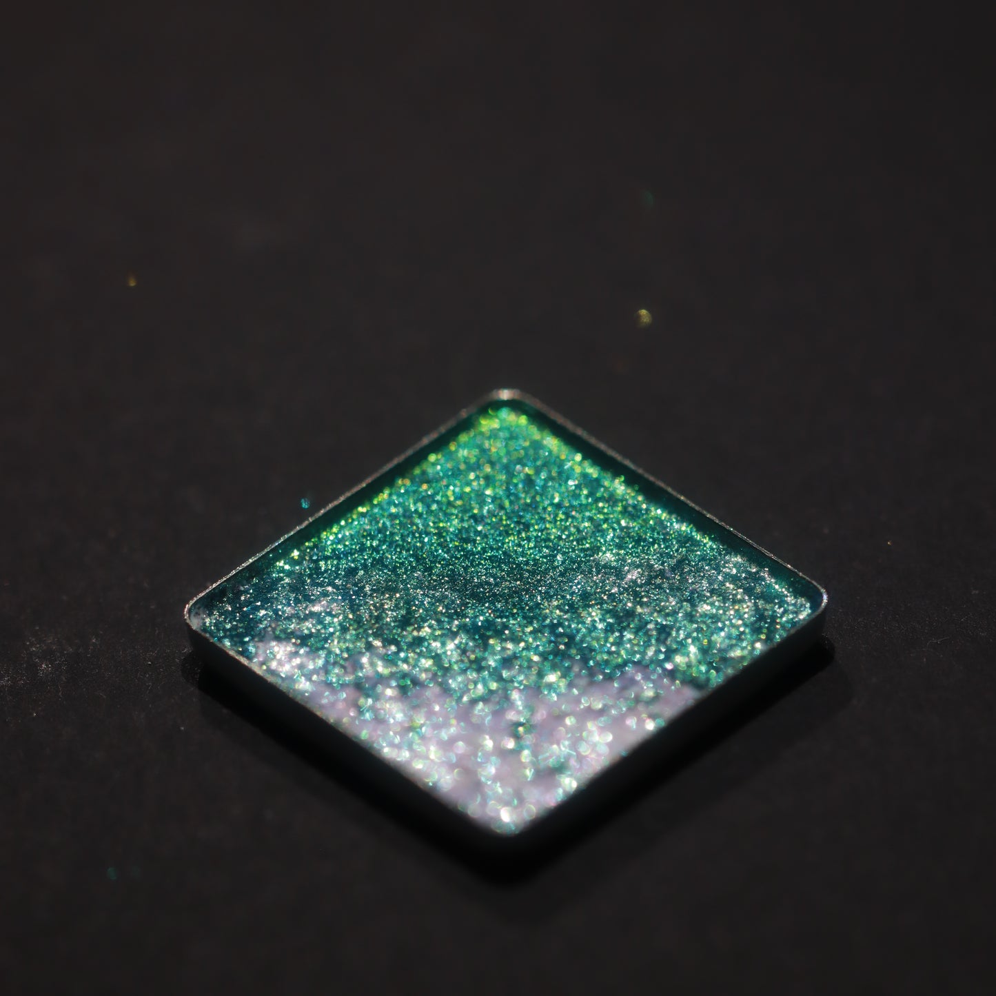 MULTICHROME SPLIT PAN SINGLES (Magnetic Pan)
