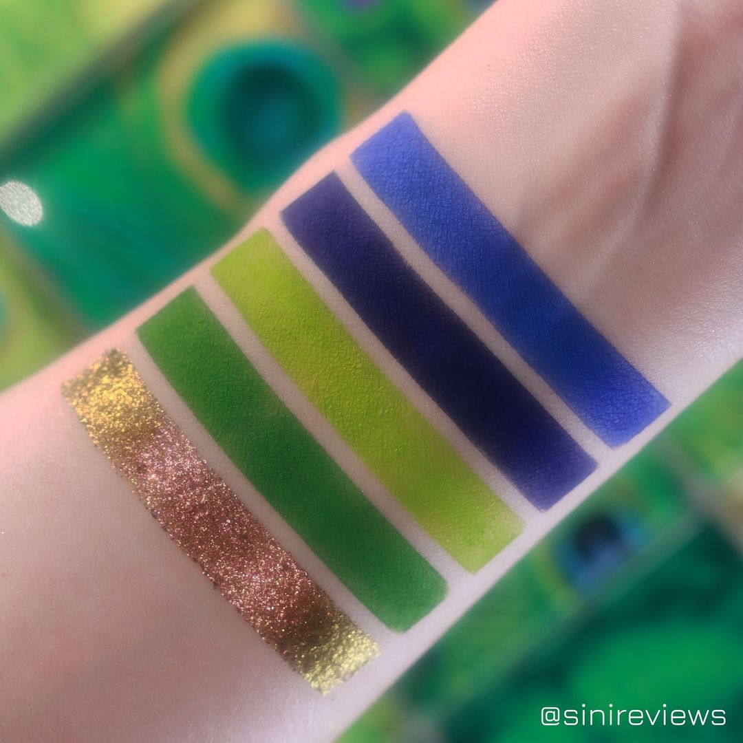 ELEGANCE EYESHADOW PALETTE [NON MAGNETIC]