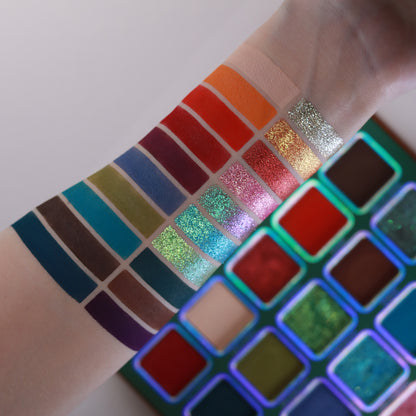 FEARLESS HOLIDAY PALETTE [MAGNETIC PANS]