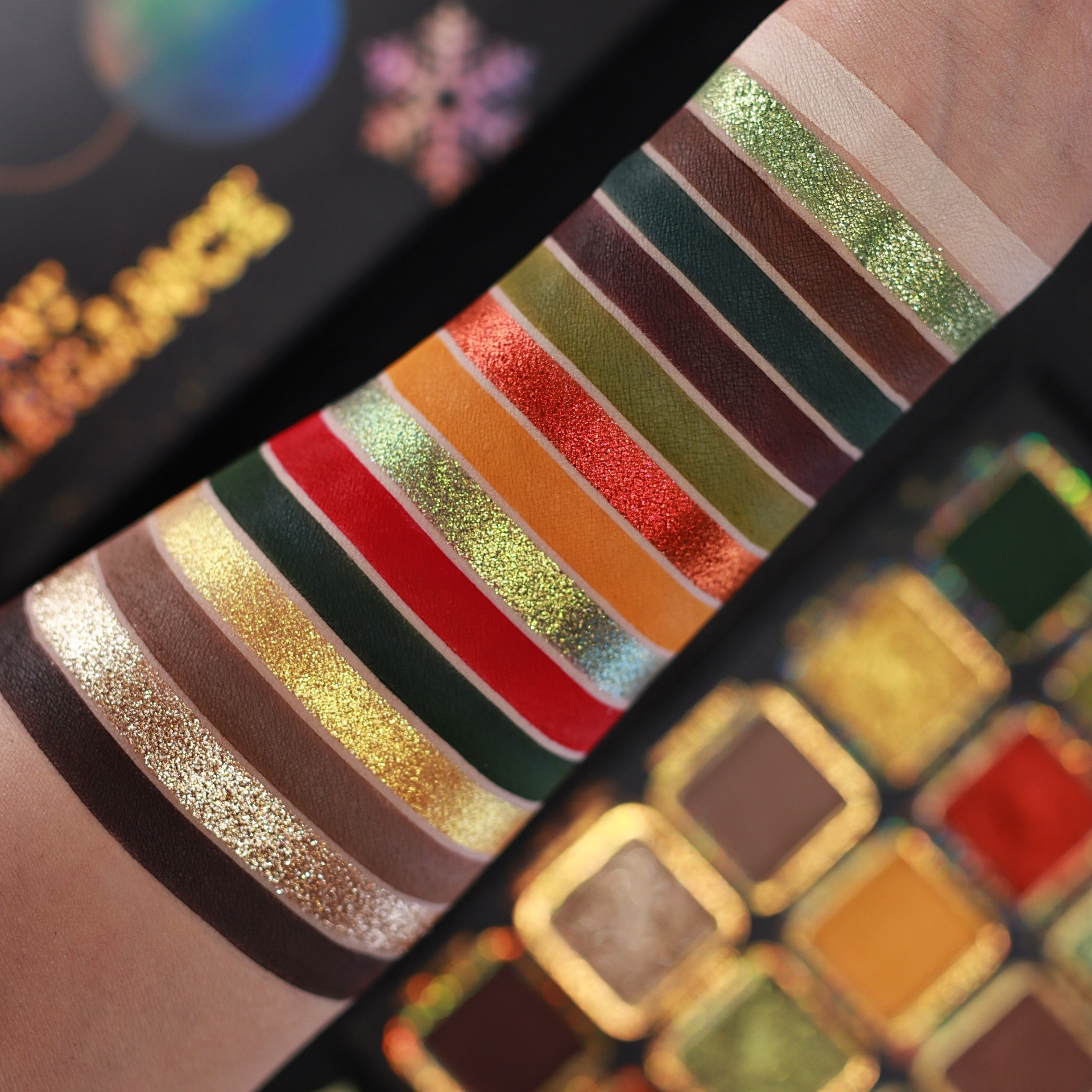 FESTIVE ELEGANCE PALETTE [MAGNETIC PANS] – Dedesignature